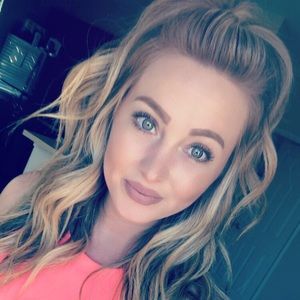 Meet your Posher, Mackenzie